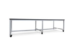 Heavy-duty workbench frame with reinforced center supports